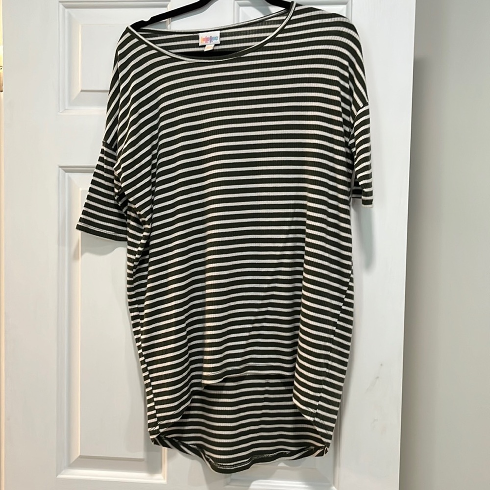 Short sleeve shirt